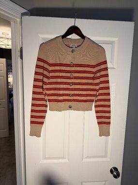 Cute, flirty sweater set.